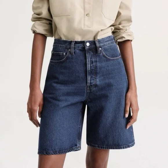 NWT Toteme Classic Bermuda Knee Length Cotton Denim Shorts Jorts Dark Blue Wash